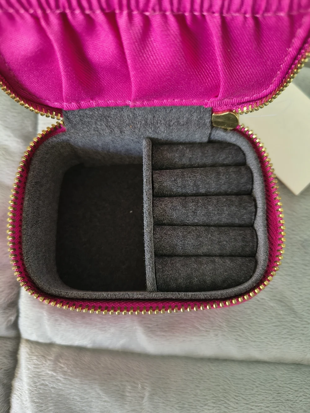 Compact Hot Pink Jewelry Holder Travel Case